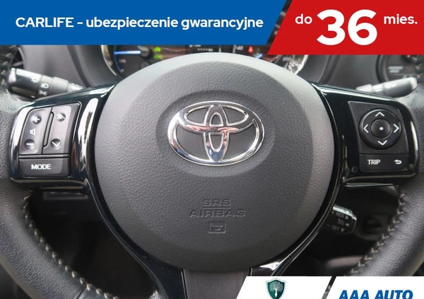 Toyota Yaris cena 59000 przebieg: 77121, rok produkcji 2018 z Sośnicowice małe 232